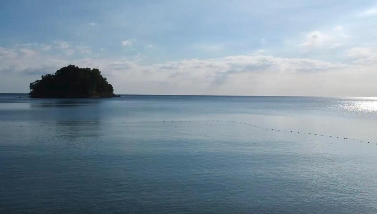 Отель Playa La Caleta Bataan Моронг Экстерьер фото