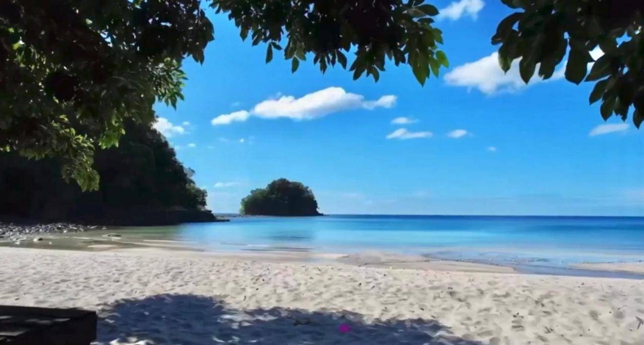 Отель Playa La Caleta Bataan Моронг Экстерьер фото