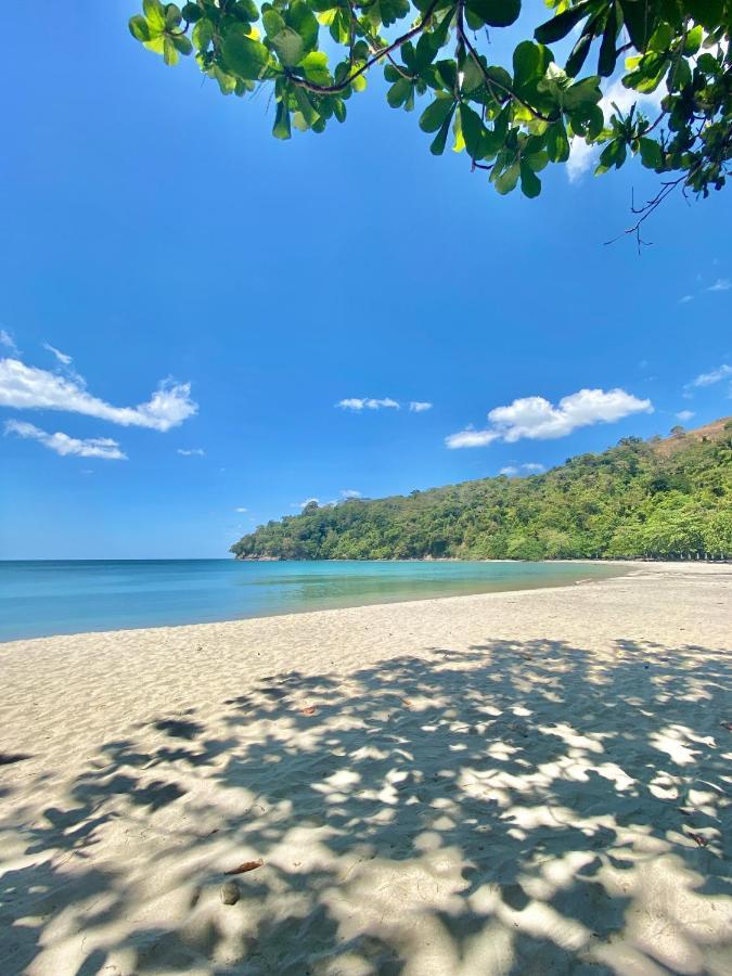Отель Playa La Caleta Bataan Моронг Экстерьер фото